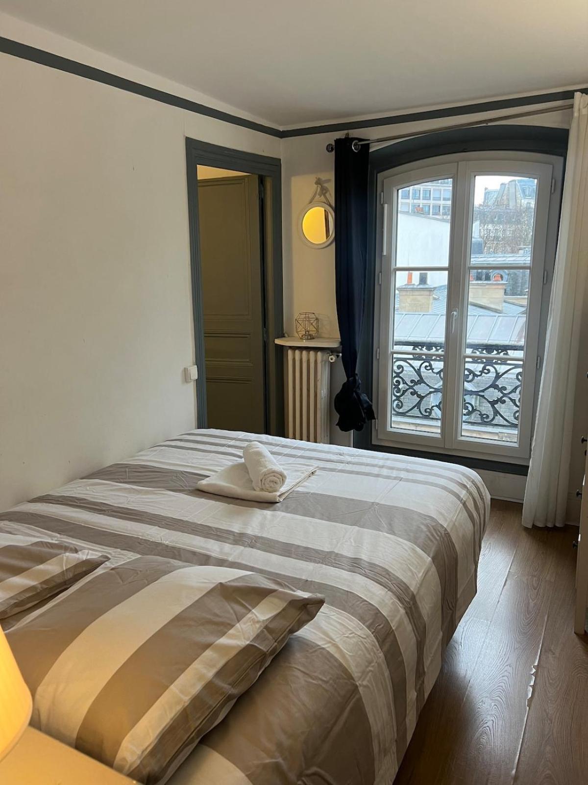 Appartement Proche Champs Elysee 8e *